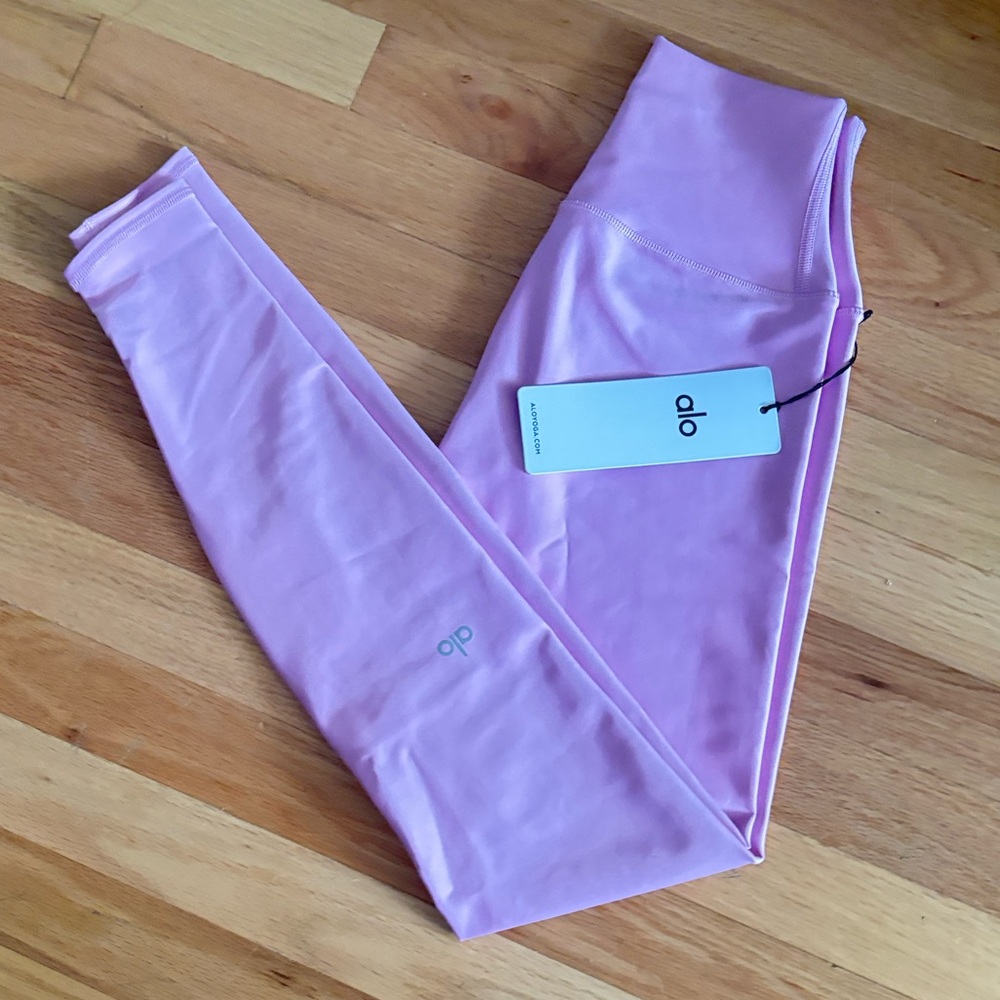 ALO Limited Edition Color High Waist Airlift Leggings Candy Heart Pink XS